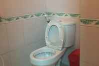 Toilet Kamar Hoang Vy Hotel - District 2