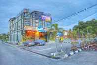 Bangunan Tube Hotel