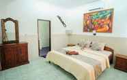 Bedroom 4 Warna Beach Hotel