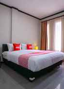 BEDROOM Capital O 2102 Grand Mutiara Hotel