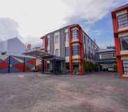 Exterior 2 Capital O 2102 Grand Mutiara Hotel