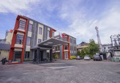 Exterior 3 Capital O 2102 Grand Mutiara Hotel