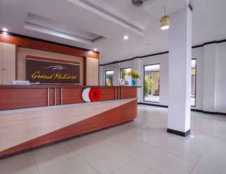 Lobi 2 Capital O 2102 Grand Mutiara Hotel