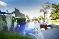 สระว่ายน้ำ Benoa Sea Suites and Villas