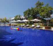 สระว่ายน้ำ 6 Benoa Sea Suites and Villas
