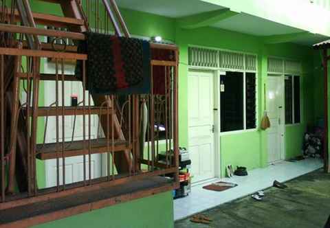 Lobi Economy Room at Ati's Homestay close to Universitas Muhammadiyah