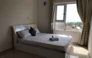 Kamar Tidur 5 Away Sea Breeze Apartment- Unit 809 OSC