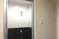 In-room Bathroom Rizky Apartment Syariah