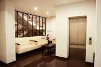 Lobi Hotel Niaga