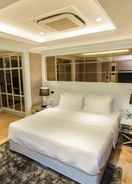 BEDROOM State Tower Silom By Halo