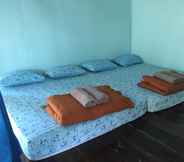 Bedroom 3 Baan Baifern Amphawa Homestay