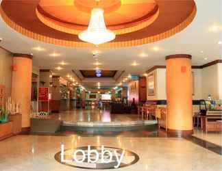 Lobby 2 Summit Pavilion Hotel