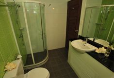 In-room Bathroom 6 Chalong Beach Front Residence