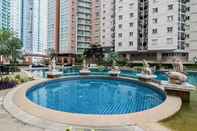 สระว่ายน้ำ The Narathiwas Hotel & Residence Sathorn Bangkok