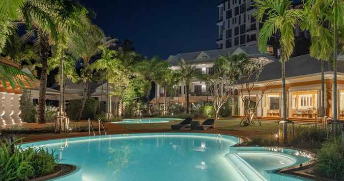 Hồ bơi The Pe La Resort Phuket (SHA EXTRA PLUS)