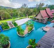 สระว่ายน้ำ 4 Maikhao Palm Beach Resort Phuket (SHA Plus+)