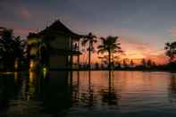 Swimming Pool BSaya Villa