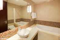 In-room Bathroom Hoa Binh Green