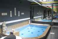 Swimming Pool Puri Magnolia Guest House