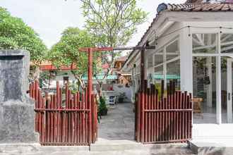 Exterior 4 Indopurejoy House - Komala Indah Cottages