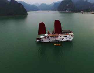 Luar Bangunan 2 Imperial Legend Cruise