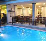 Swimming Pool 5 Ratana Hotel