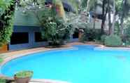 Kolam Renang 3 PJ Inn Studio One Bedroom 2