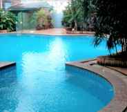 Swimming Pool 5 PJ Inn Studio One Bedroom 2