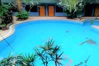 สระว่ายน้ำ PJ Inn 8/205 One Bedroom Garden View