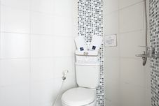 In-room Bathroom Djuragan Kamar Pamela 3