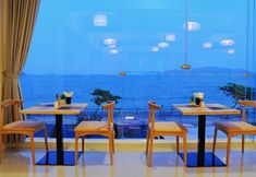 レストラン 2 Iridescent Clouds Hotel Nha Trang