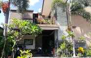 Exterior 2 Wahyu Residence Bali