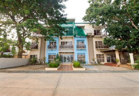 外観 OYO 402 Royale Parc Hotel