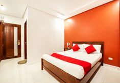 寝室 4 OYO 402 Royale Parc Hotel