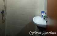 In-room Bathroom 3 Apartmen Margonda Residence IV & V by LzyRoom