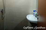 In-room Bathroom Apartmen Margonda Residence IV & V by LzyRoom