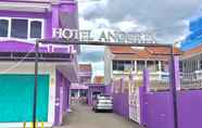 ภายนอกอาคาร 5 Hotel Anggrek Purwokerto