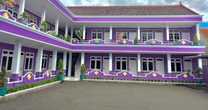 Bên ngoài Hotel Anggrek Purwokerto