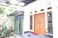 Luar Bangunan Zenrra House