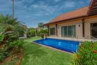 Swimming Pool Niche Villas by TropicLook