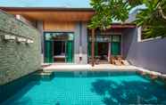 Swimming Pool 5 Onyx Villas by TropicLook