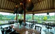 ร้านอาหาร 7 Ulun Ubud Resort and Spa