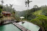 สระว่ายน้ำ Ulun Ubud Resort and Spa