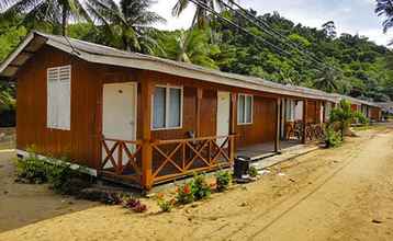 Bedroom 4 Idaman Beach Holiday Resort