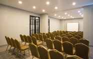 Functional Hall 4 Maple Hotel Grogol