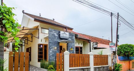 Exterior 2 Homestay Ndalem Timoho