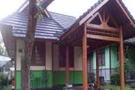 Exterior Villa Kota Bunga Widuri