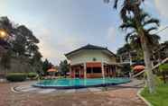 Kolam Renang 3 Pramesthi Hotel Puncak