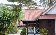 Exterior 5 The Barat Perhentian