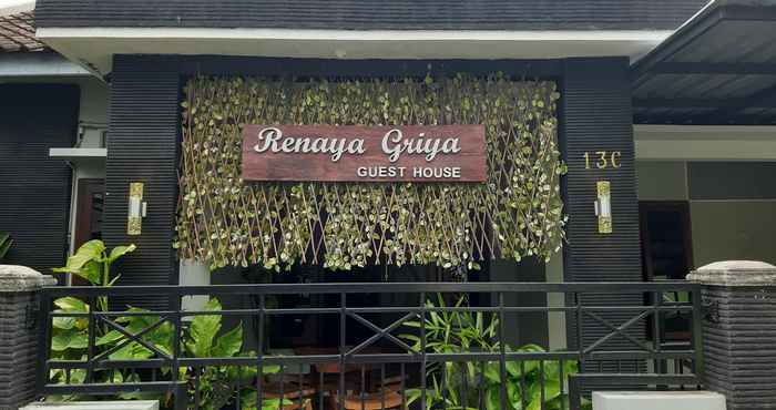 Exterior Renaya Griya Guesthouse